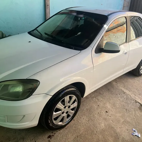 Chevrolet Celta 2014 1.0 Lt Flex Power 5p Chevrolet Celta 2014 1.0 Lt Flex Power 5p