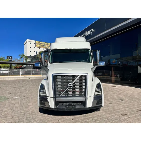 Volvo Vnl 64t 780 2020