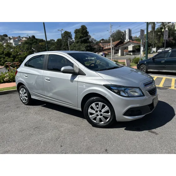Chevrolet Onix 1.4 Lt 5p