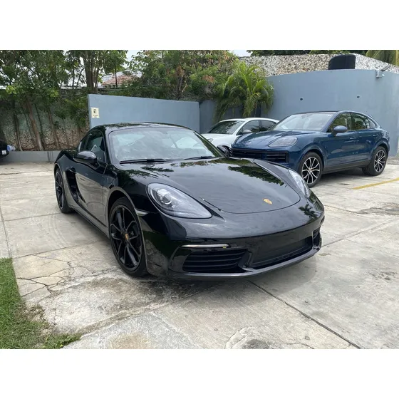 Porsche 718 Cayman Style Edition
