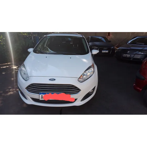 Ford Fiesta Kinetic 1.6 Titanium Powershift 120cv