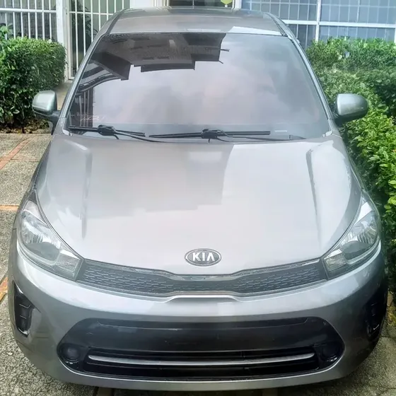 Kia Soluto 2020 1.4l Lx 5mt Ac