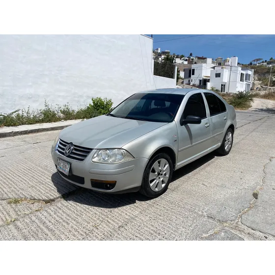 Volkswagen Jetta Clásico 2.0 Gl Team R16 Mt