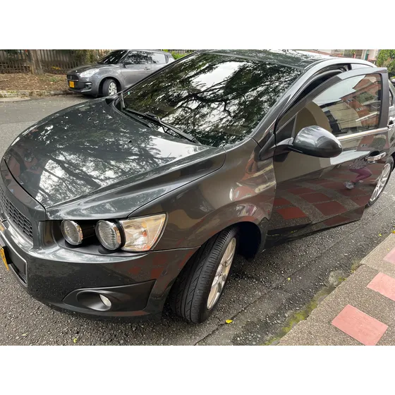 Chevrolet Sonic 1.6 Lt 5 P