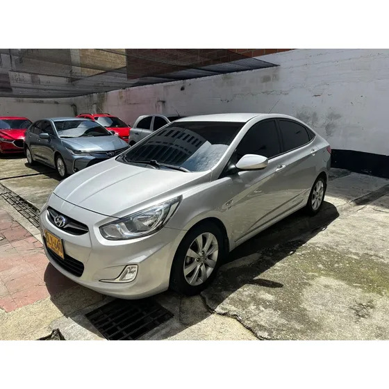 Hyundai Accent 1.6l 4 P