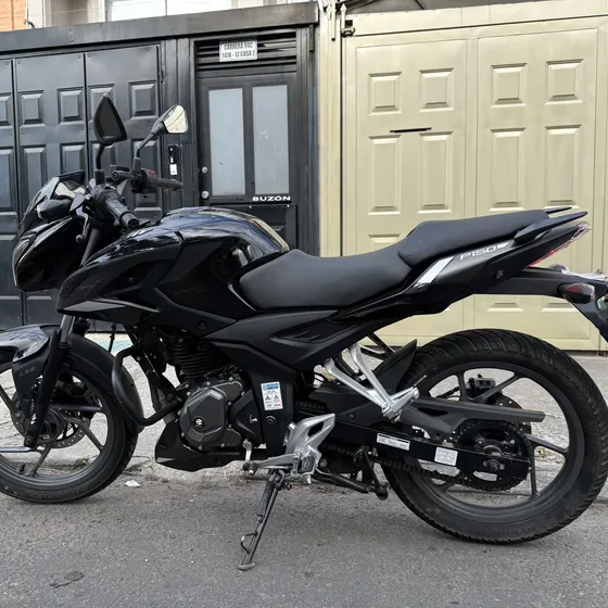 Pulsar P150 2026 Negra/black