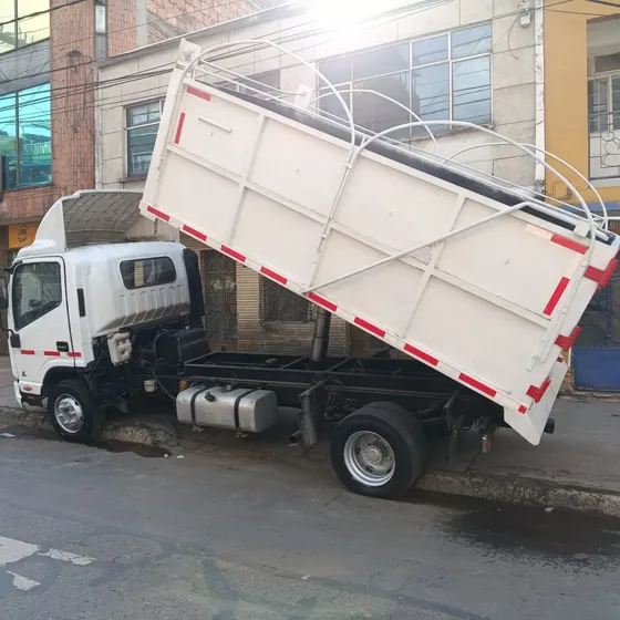 Volqueta Jac Hfc1061 Mod2017.  Con Platon Excelente Estado,