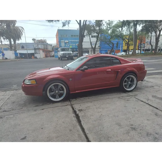 Ford Mustang 3.8 V6 35 Aniversario