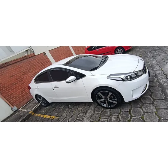 Kia Cerato Pro 1.6l Zenith At