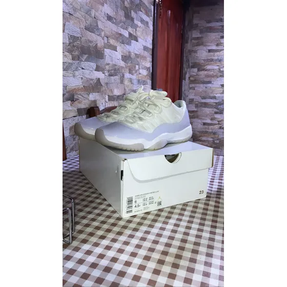 Nike Air Jordan 11 Retro Low Pure Violet Mujer