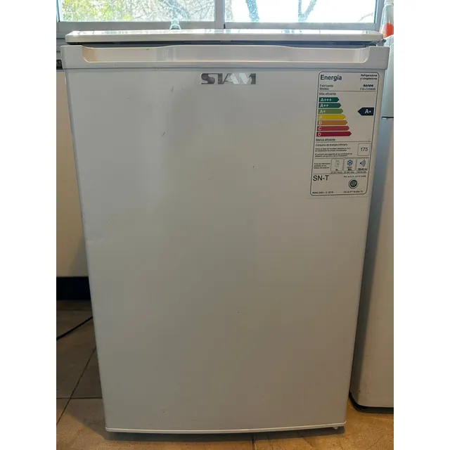 Freezer Vertical Siam 80 Litros Fsi-cv090b Nuevo Impecable