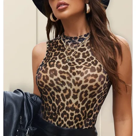 Top Blusa De Cuello Alto Con Estampado De Leopardo