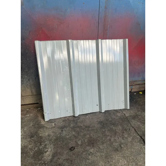 Telhas Branca De Um Metro Usadas Em Obra, Trapezoidal