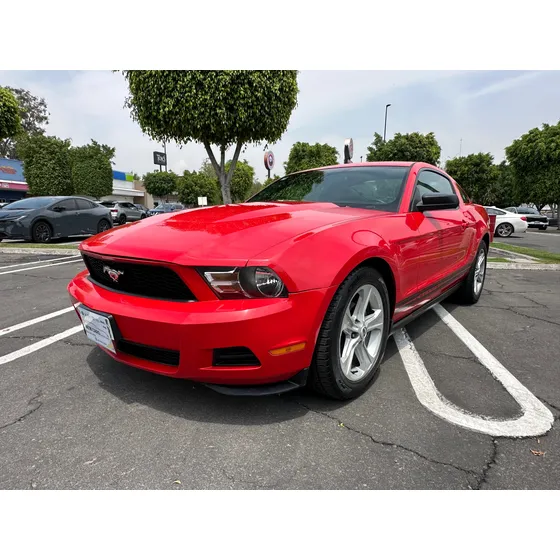 Ford Mustang Lujo V6 Mt