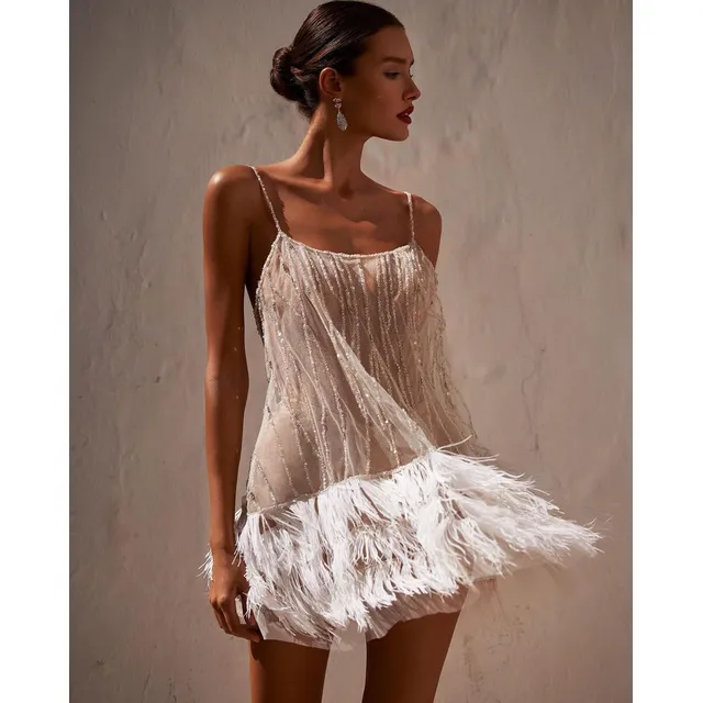 L Vestido Halter De Malla Con Flecos Y Cuentas Falda Sin
