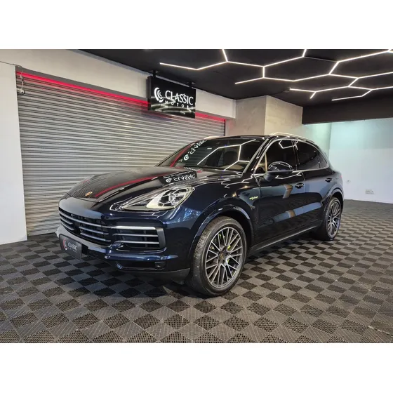 Porsche Cayenne E-hybrid 3.0 V6 462cv