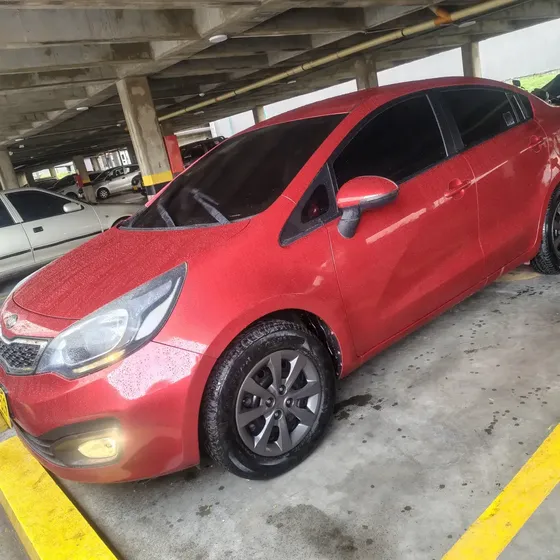 Kia Rio 2013 1.4 Ub Ex