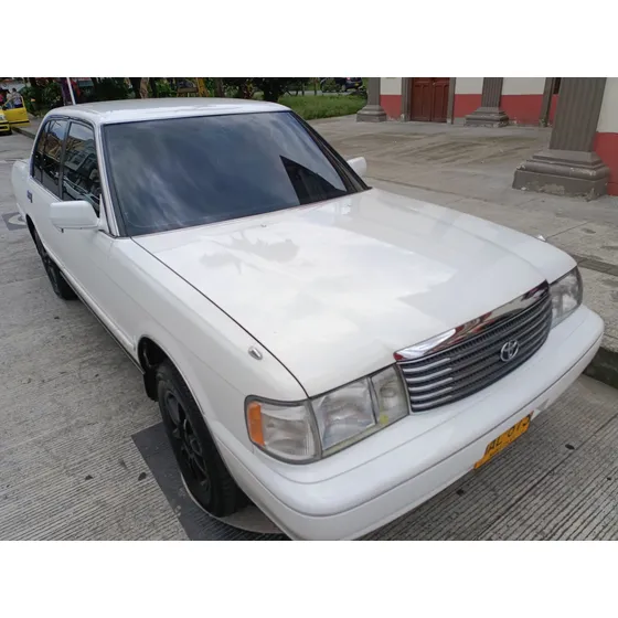 Toyota Crown Super Saloon, Modelo 93. Excelente Estado