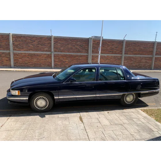 Cadillac Deville 4.6 Concours 275hp At