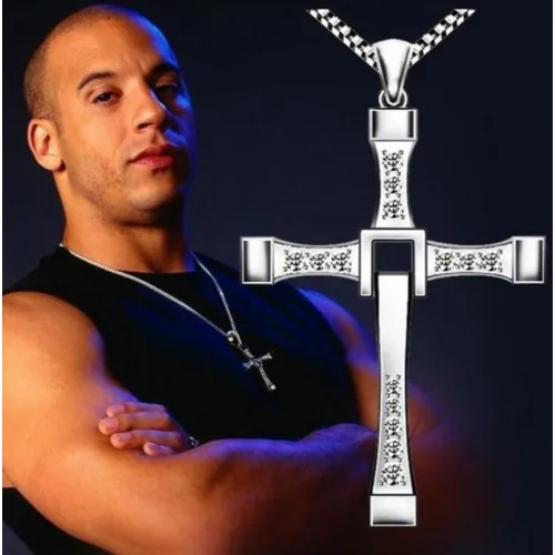 Cruz De Toretto Dominic Rapido Y Furioso De Zinc Color Plateado