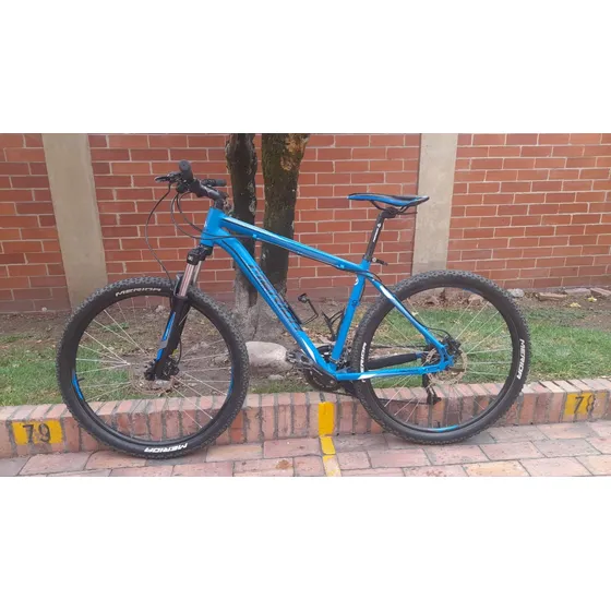 Bicicleta De Montaña Marca Merida Rin 27.5