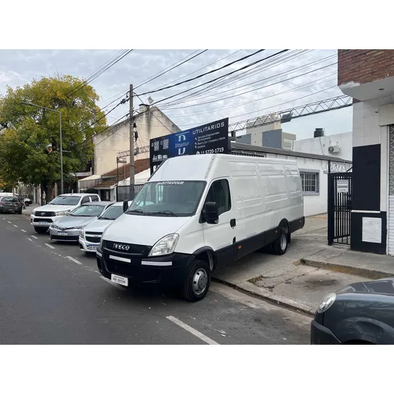 Iveco Daily 3.0 Furgon 55c16 H2 155cv 15.6m3 3950