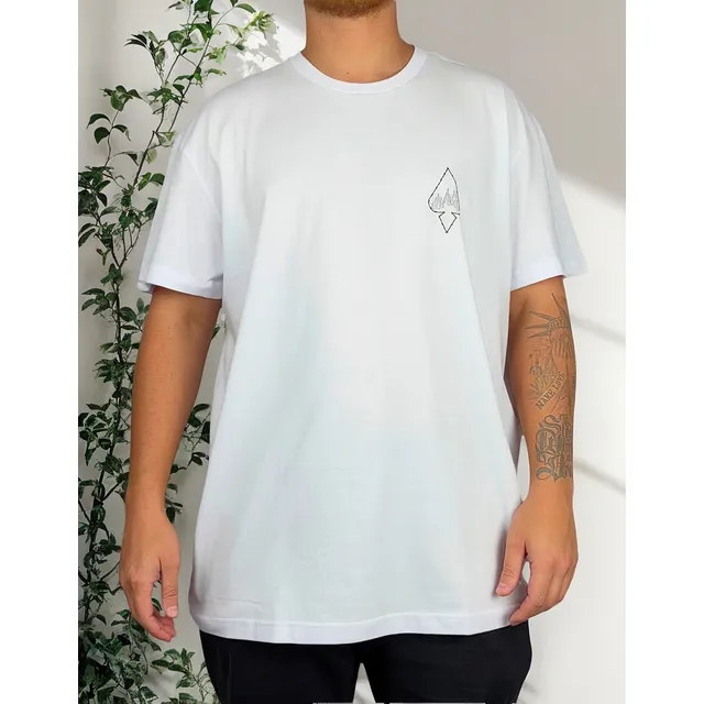 Camiseta Mcd Espada Arame Enfarpado Plus Size Branco