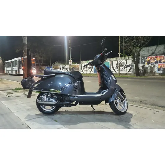 Vendo Scooter Gilera Jazz. 150 Cc. Mod 2018. 11500km
