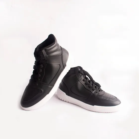 Zapatilla Botita Negra 5771-102-7800 Mujer Moleca