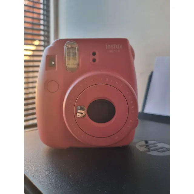 Cámara Instantánea Fujifilm Instax Mini 9 Flamingo Pink Rosa