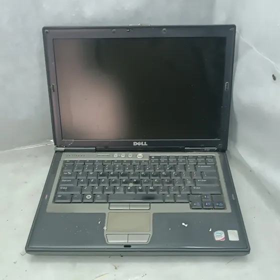 Defeito: Notebook Dell Latitude D630 (ler Descrição)
