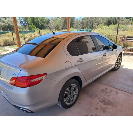 Peugeot 408 1.6 Active 115cv