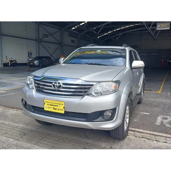 Toyota Fortuner 2.7 Sr5