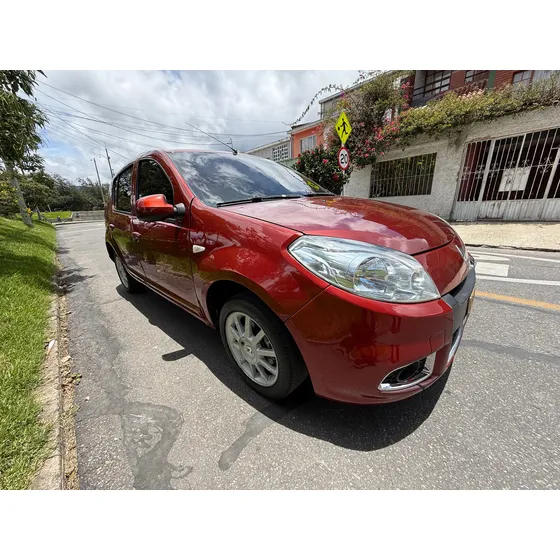 Renault Sandero 1.6 Dynamique 90 Hp