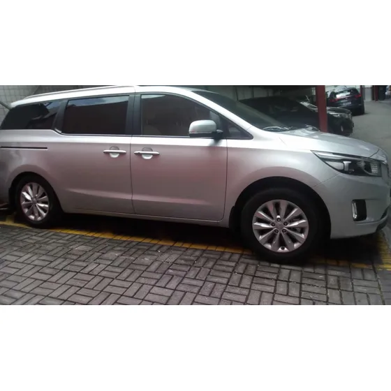 Kia Carnival 8 Pasajeros T/a