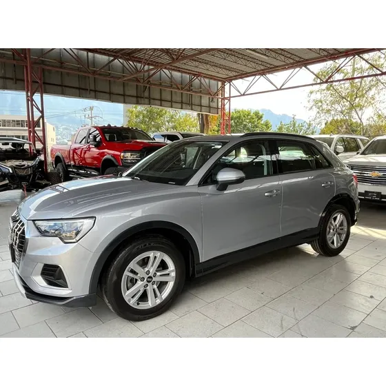 Audi Q3 1.4 Dynamic 150hp S-tronic At