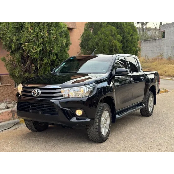Toyota Hilux 2.7 Cabina Doble Sr Mt