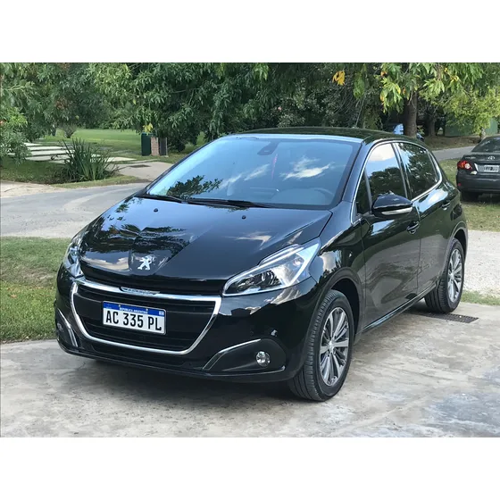 Peugeot 208 1.6 Feline