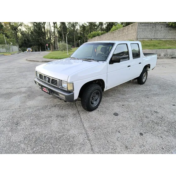 Nissan D-21 2.7d Cd 4x2