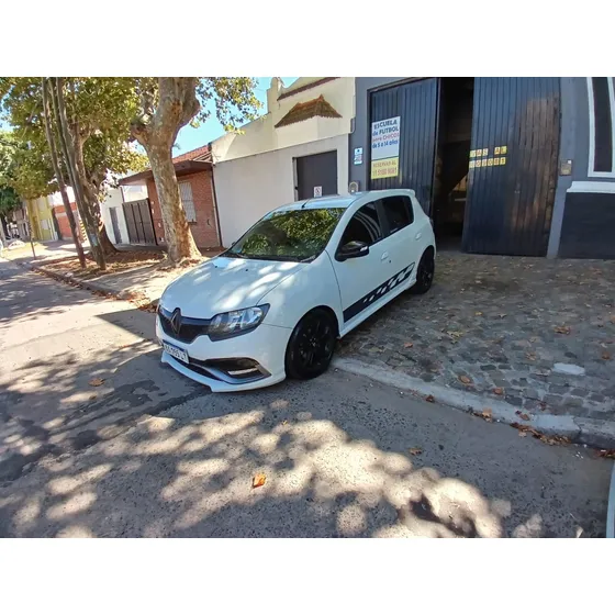 Renault Sandero 2.0 Rs 145cv