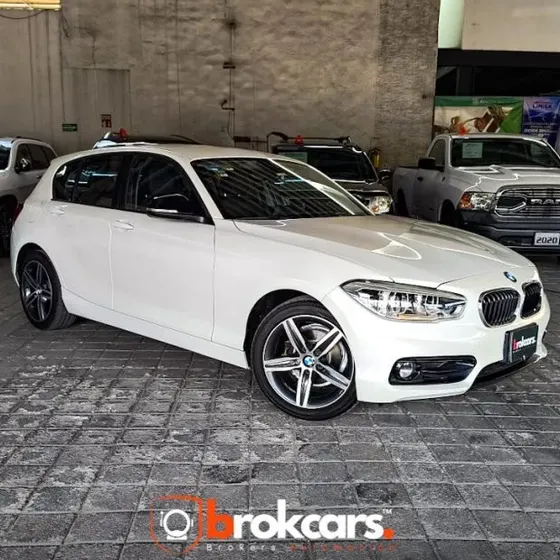 BMW Serie 1 2019 1.5 5p 118ia Sport Line At
