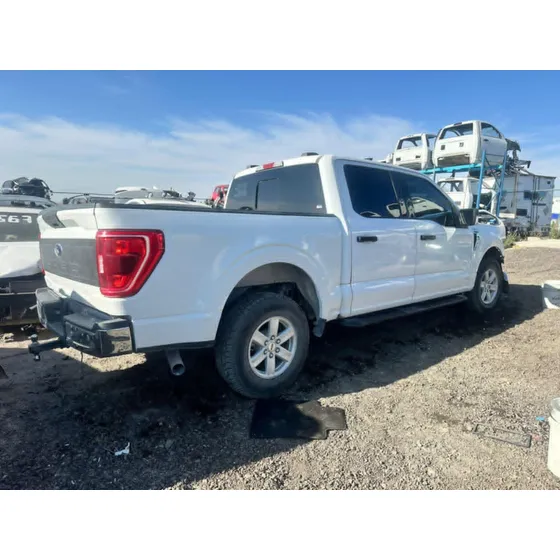 Ford Lobo 4x2 5.0 2022
