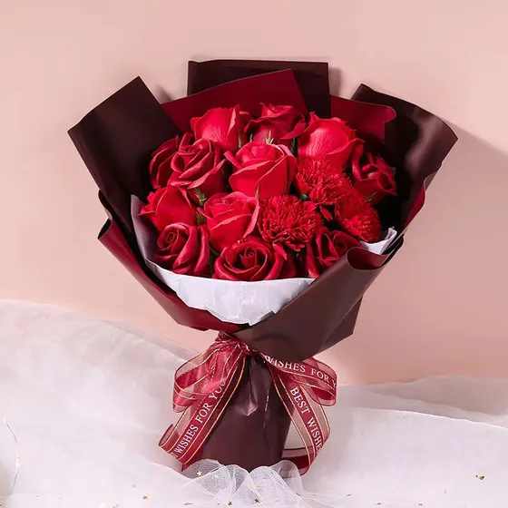 Ramo De Jabón Con Rosas Y Claveles Hs16 Big Red