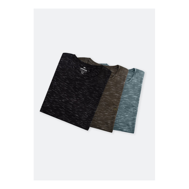Kit 3 Camisetas Básicas Masculinas Com Bordado Hering Kit 3 Camisetas Básicas Masculinas Com Bordado Hering