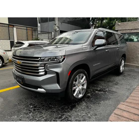 Chevrolet Suburban 6.2 High Country 4x4 At