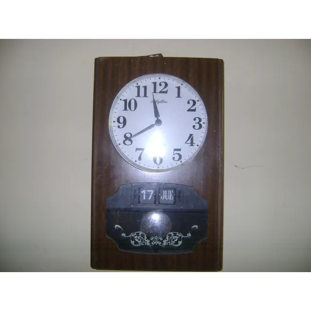 Reloj De Pendulo De Pared Rhythm Oferta