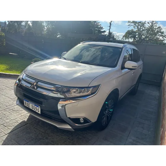 Mitsubishi Outlander 3.0 V6 Gls 4x4 7pax Aut