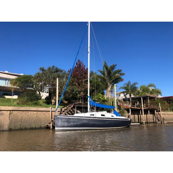 Velero Soho 8,90 Eslora 8,90 Mts Manga 3,5 Mts Motor Yanmar