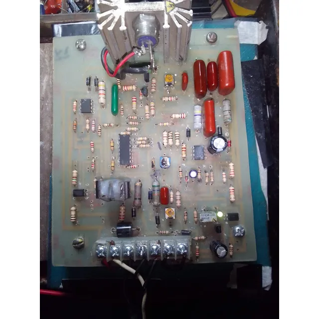 Avr Para Generadores De Alta Corriente Con Y Sin Escobillas