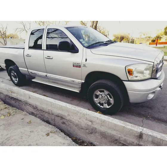 Dodge Ram 5.9 2500 Laramie Quadcab 4x4